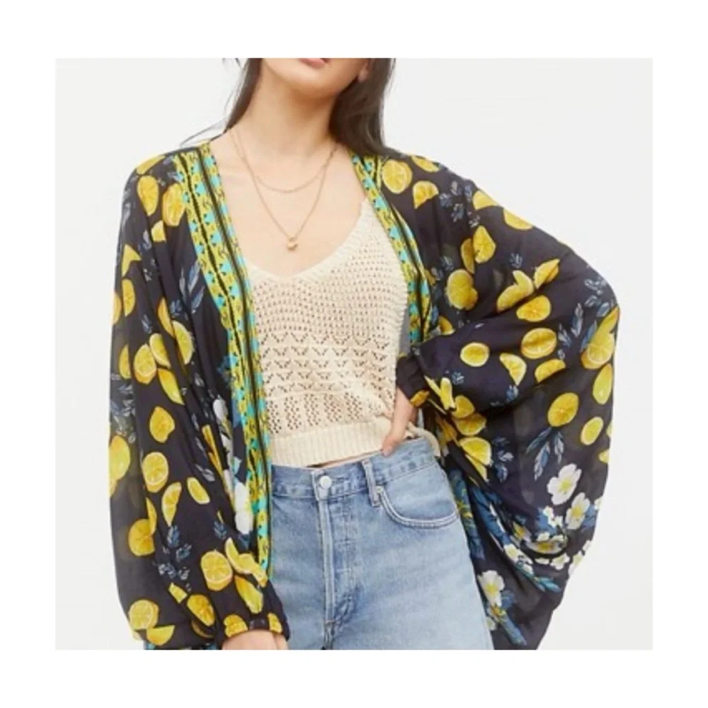 NWOT Anthropologie Navy & Yellow Lemons Print Kimono  One Size